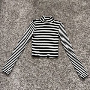worn once aerie Striped Black and White Turtleneck Top
